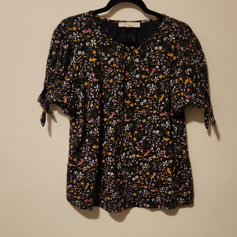 LOFT Floral Top
